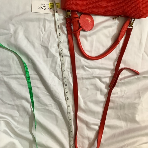 NWT The SAK red crossbody shoulder crocheted leather bag concealed - Picture 11 of 15